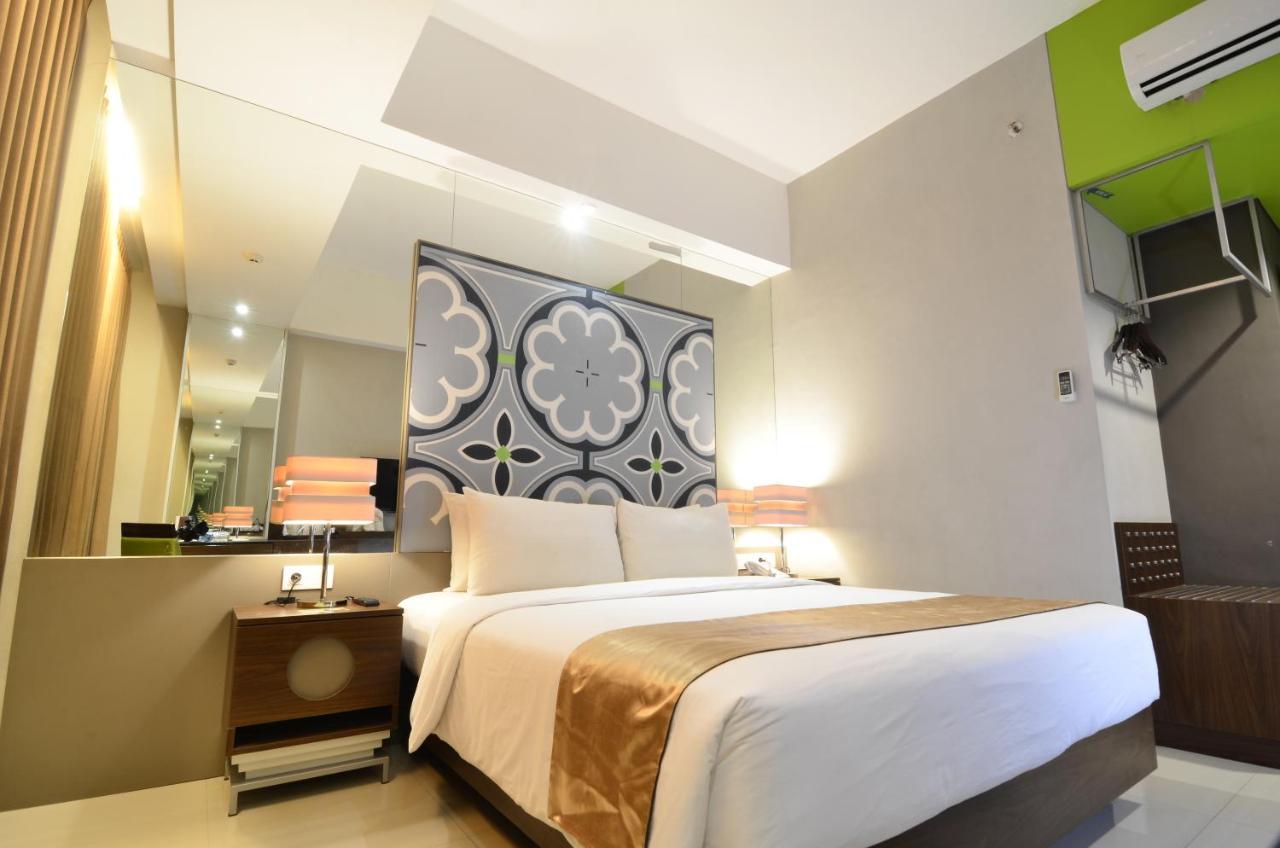 Howard Johnson By Wyndham Pekalongan Kültér fotó