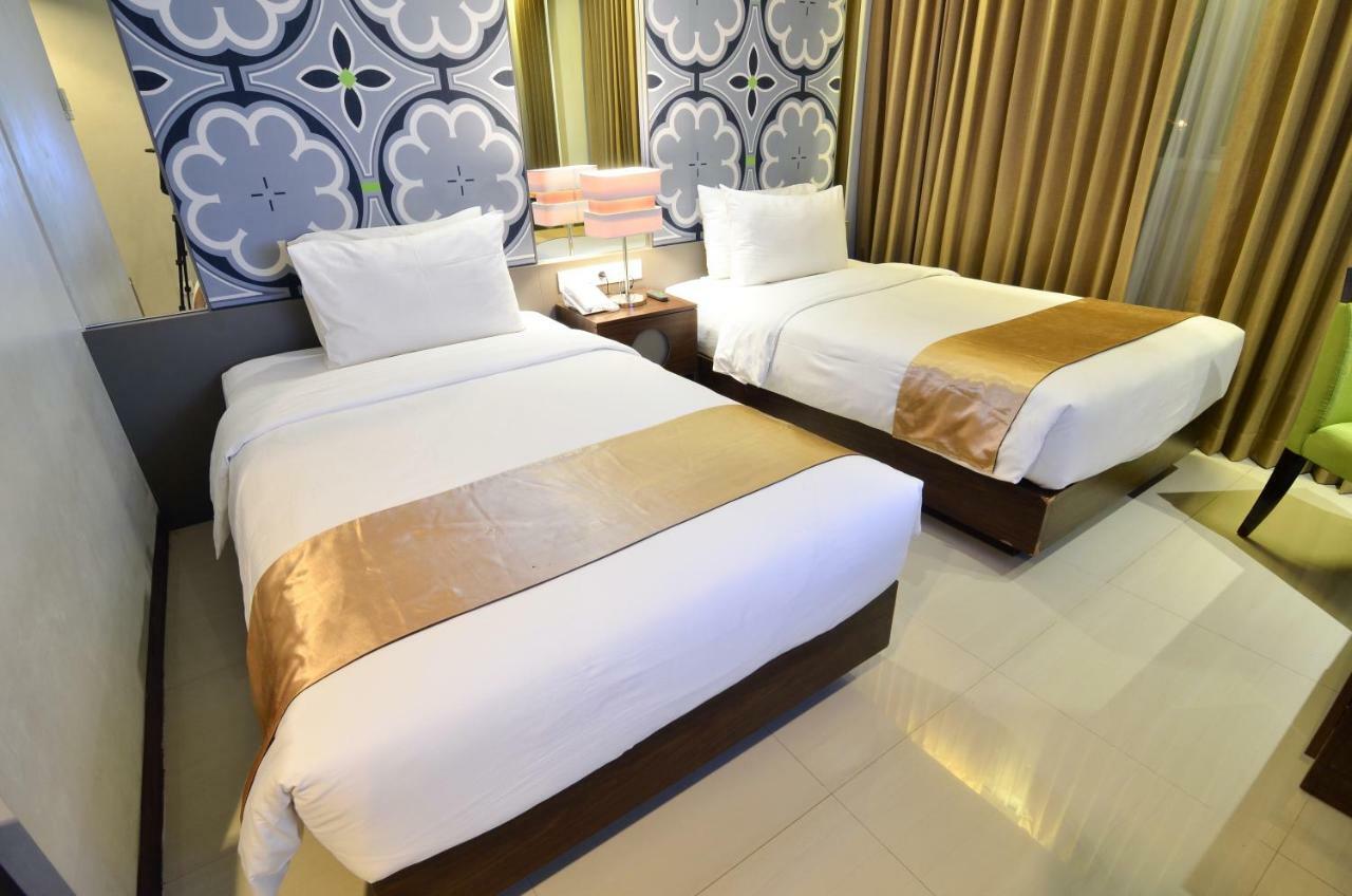 Howard Johnson By Wyndham Pekalongan Kültér fotó