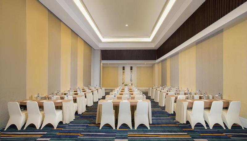 Howard Johnson By Wyndham Pekalongan Kültér fotó